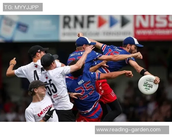 世界攀岩锦标赛特别报道:杭州飞盘队的拼搏历程与荣耀瞬间 世界攀岩锦标赛特别报道:杭州飞盘队的拼搏历程与荣耀瞬间